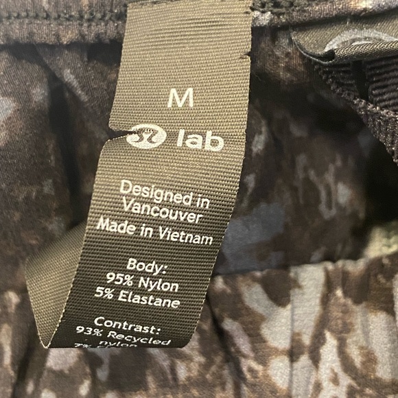 ✨RARE✨Lululemon Azul Jogger Print Lululemon Lab.  Planet Surface Blue Moon Fog - Picture 4 of 10